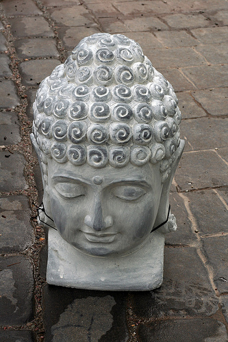 garden_buddha_statue