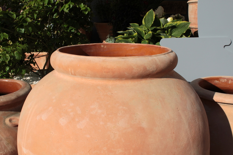 Terracotta pot with internal glazing - Chelsea Flower Show 2010 garden product review Terracotta pot with internal glazing